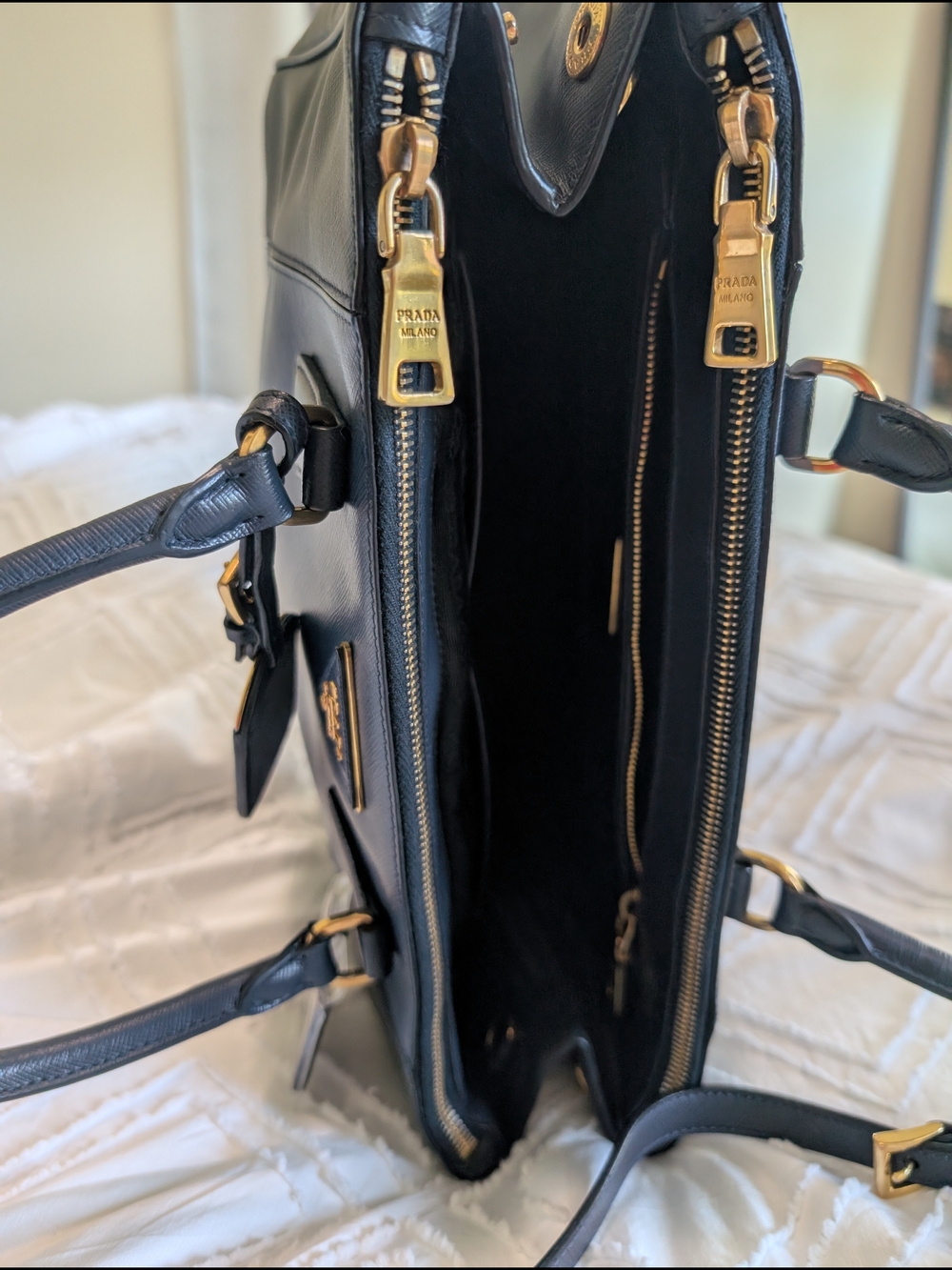 Prada Navy Saffiano Leather Tote with Gold Hardware - Picture 12 of 16